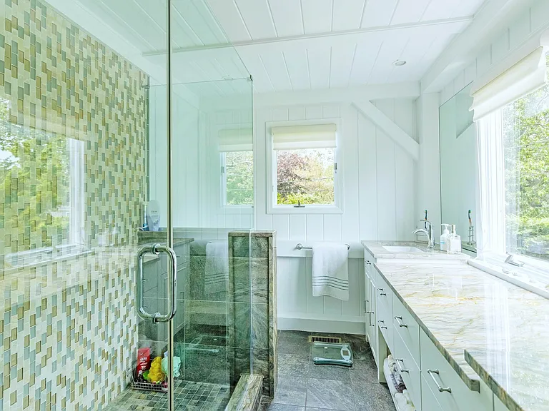 2700 Sound Dr — Photo 20