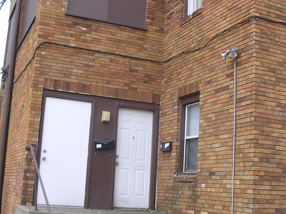 2nd image of 3620 Birchwood Avenue # E Fl Ground