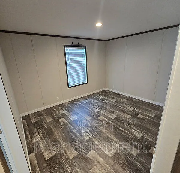 511 E 1st St #70 — Photo 7