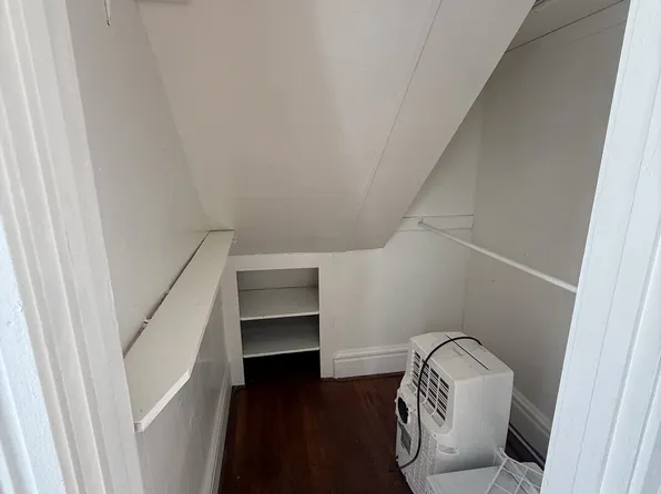 1025 Harlem Blvd, Rockford, IL 61103