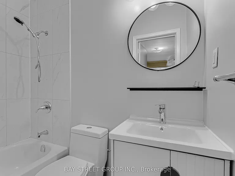 40 Bellbury Cres #UPPER — Photo 17