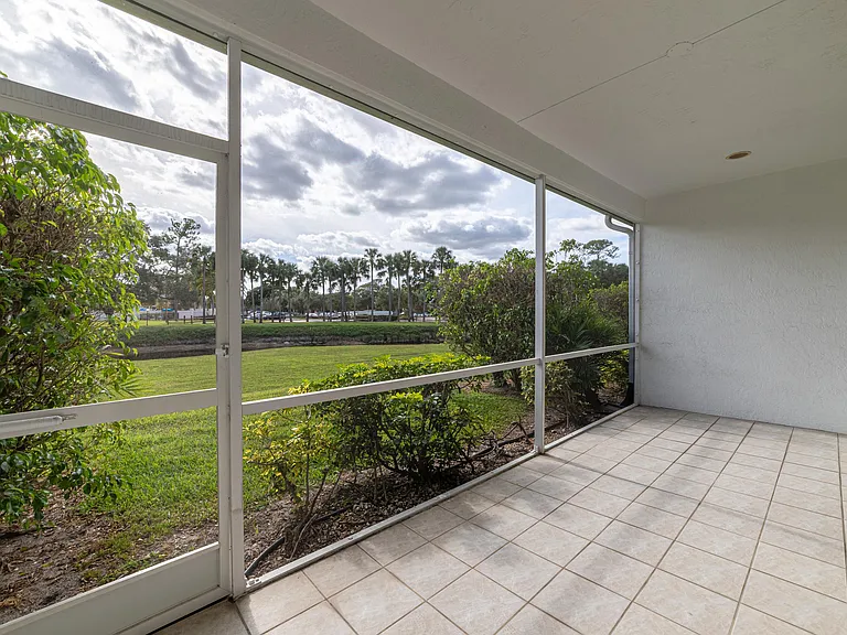 21486 Saint Andrews Grand Cir #16 — Photo 33