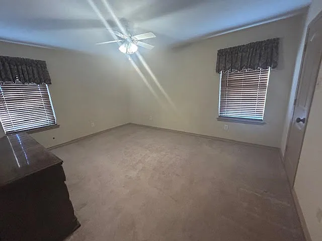 3911 Redbird Ln — Photo 3