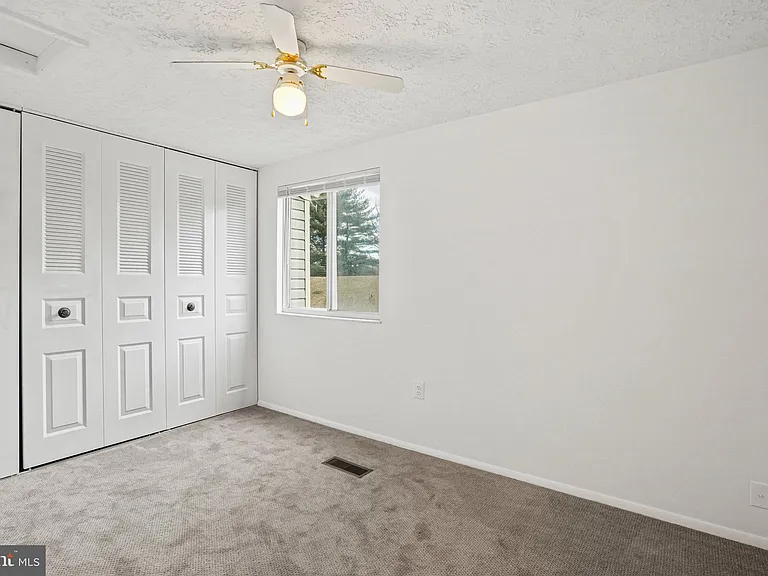 3525 Laurel View Ct — Photo 7