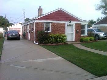 1st image of 2701 Reuter St