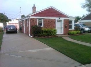 2701 Reuter St, Franklin Park, IL