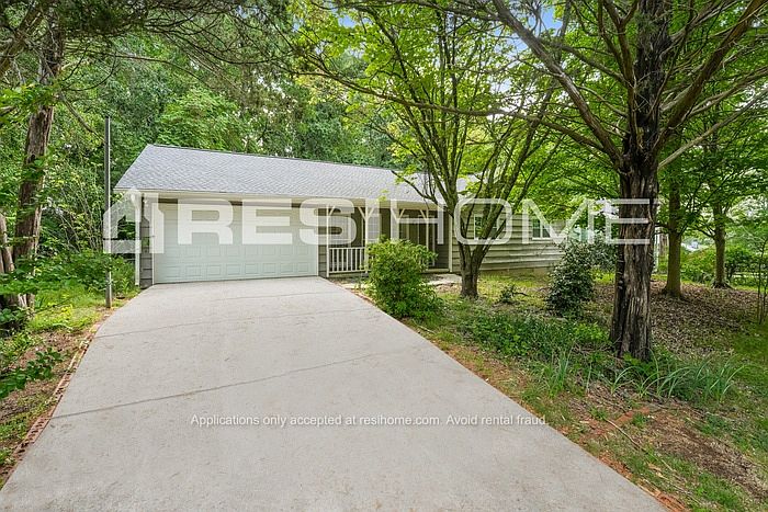 1st image of 3380 Castille Dr