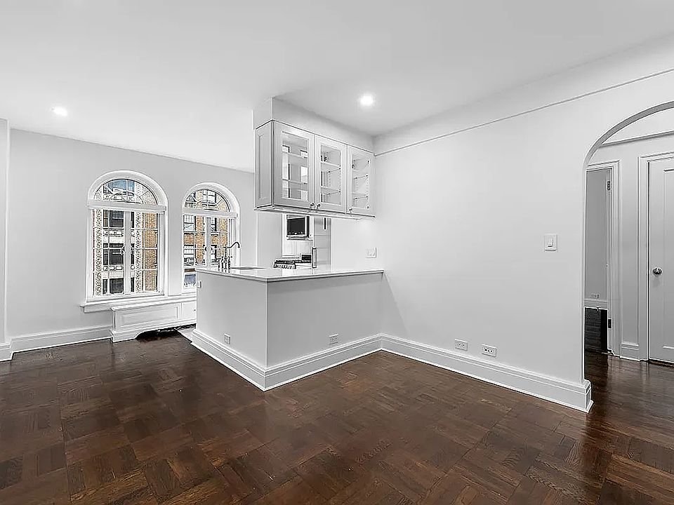 1st image of 115 W 86th St #8E