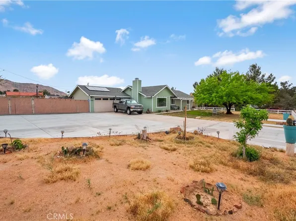 17133 Mesquite Rd, Apple Valley, CA 92307