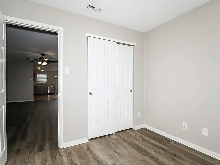 8039 Bach Dr — Photo 14
