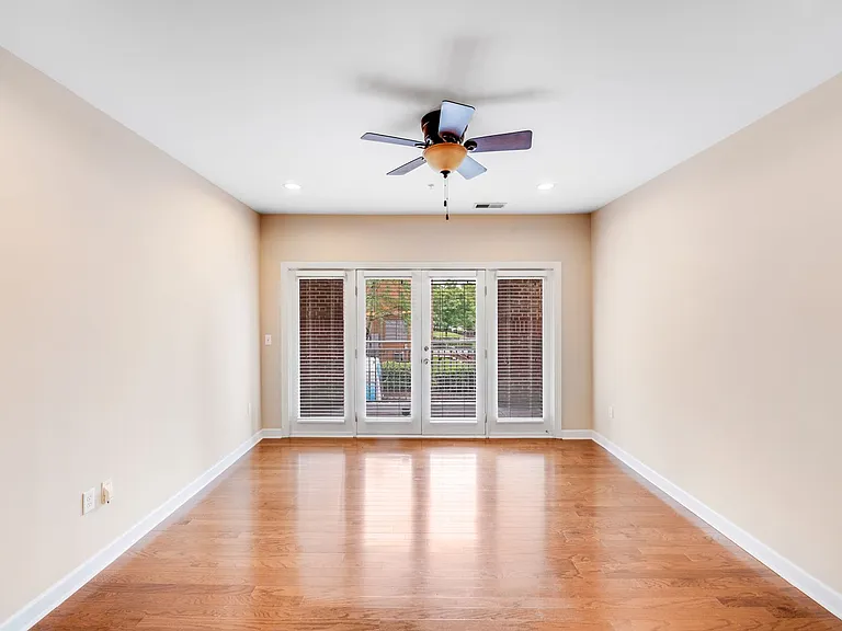 1903 Kenilworth Ave #109 — Photo 13