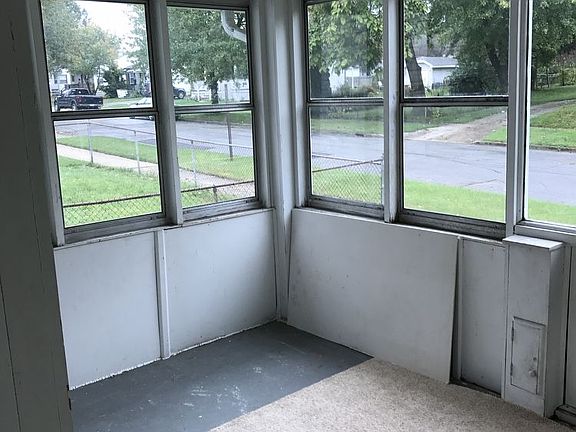 2nd image of 49 E Brooklyn Ave