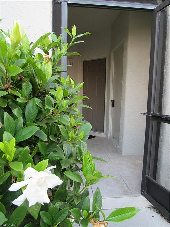 2 bed, 2.0 bath, 965 sqft, $1,700 — Photo 4