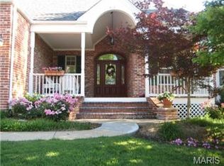 415 Mark Wesley Ln, Ballwin, MO 63021