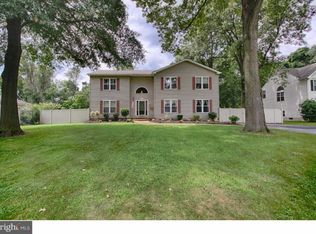 1140 Fernwood Ave, Maple Shade, NJ 08052