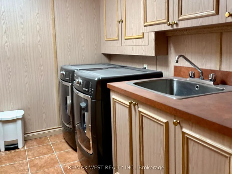 463 Hewitt Cir #BASEMENT — Photo 10