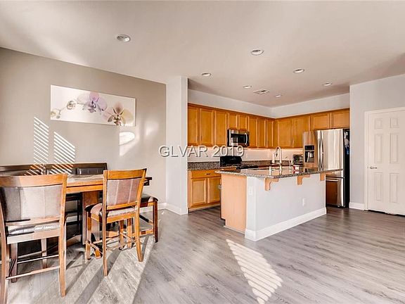 4th image of 639 Little Moon Ave