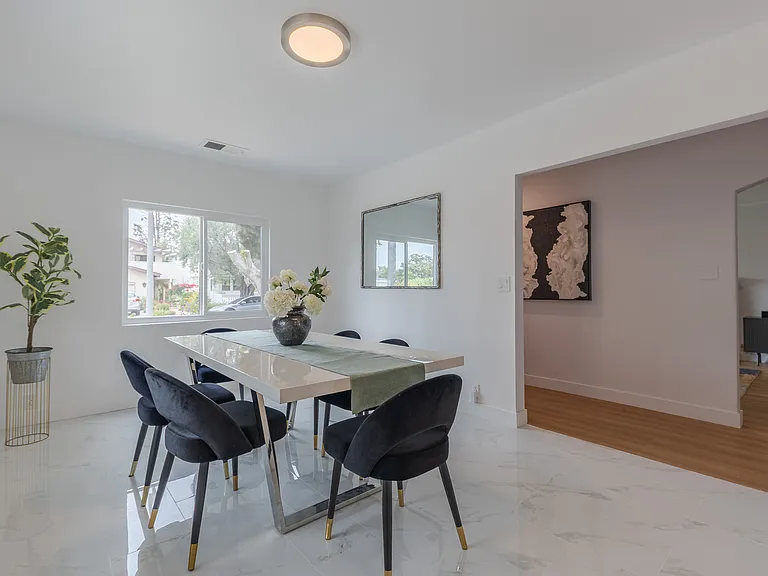 2522 Armacost Ave — Photo 14