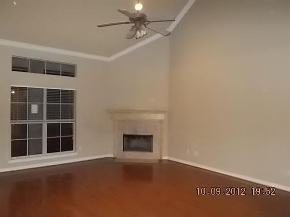 4th image of 453 Harbor Oaks Dr