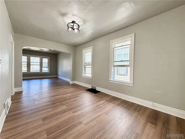 73 Inter Park Ave — Photo 9