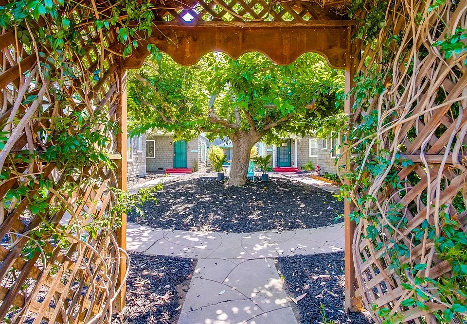 River Street Villas - 9813