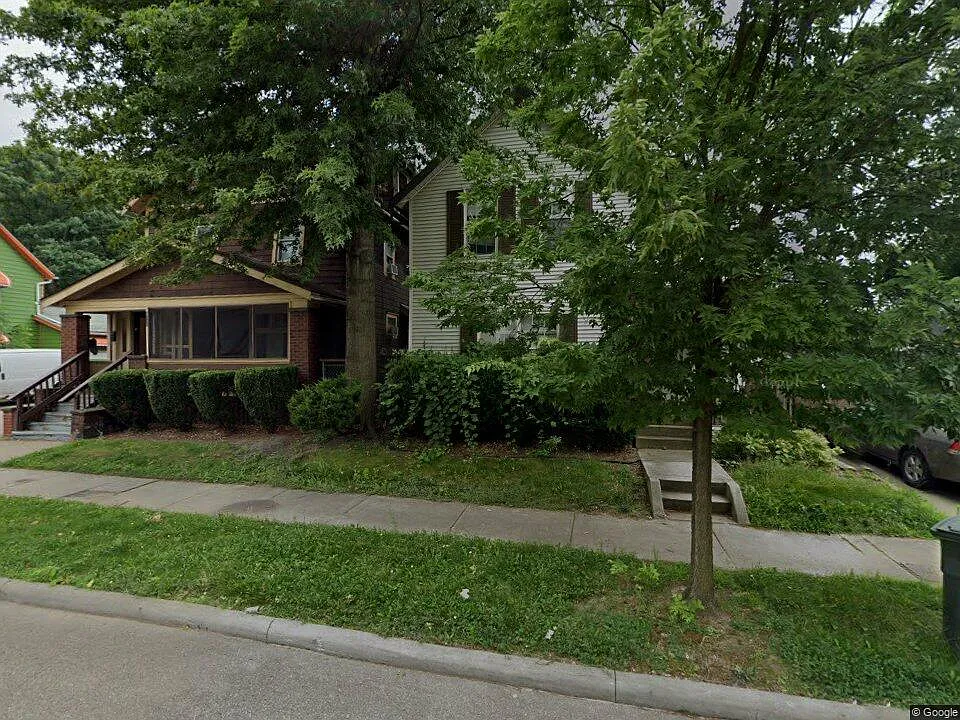 418 Power St