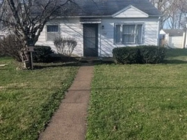617 Woodlawn Ave, Mattoon, IL 61938