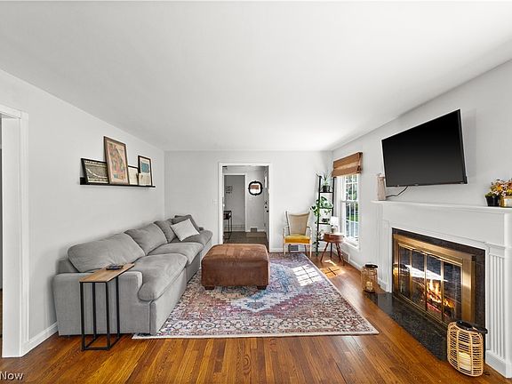 3rd image of 3343 Chelsea Dr