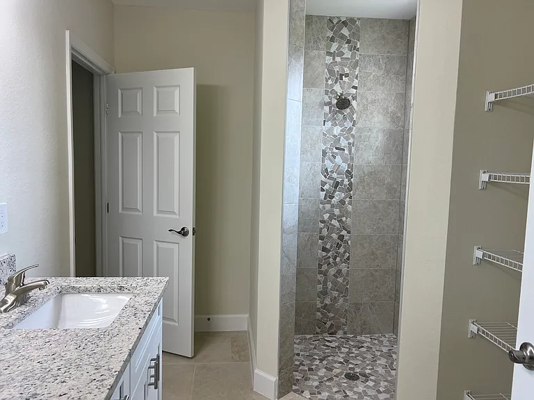 220 Preston St — Photo 10