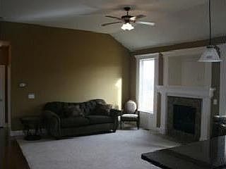 4th image of 9601 N Adrian Ave