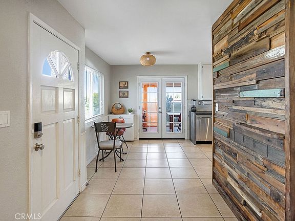 2nd image of 61537 Valley View Dr