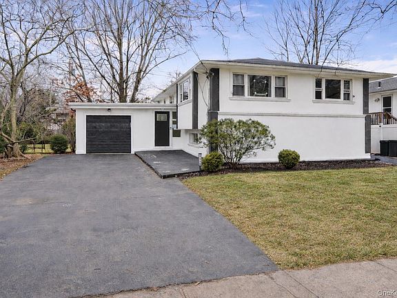 2nd image of 1016 Westwood Road