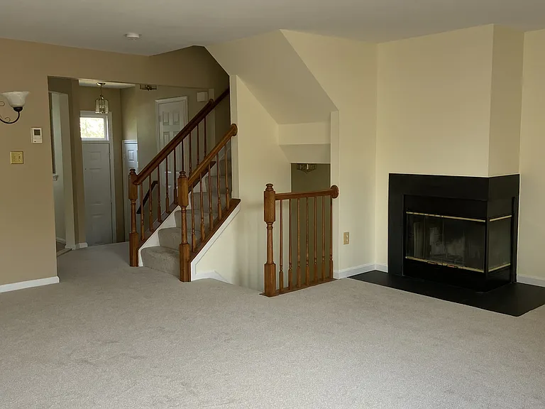 212 Mulberry Ridge Ct — Photo 11