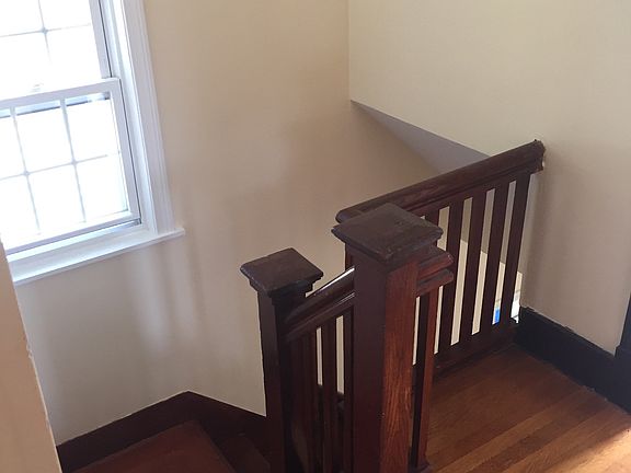 3rd image of 108 Frederick St
