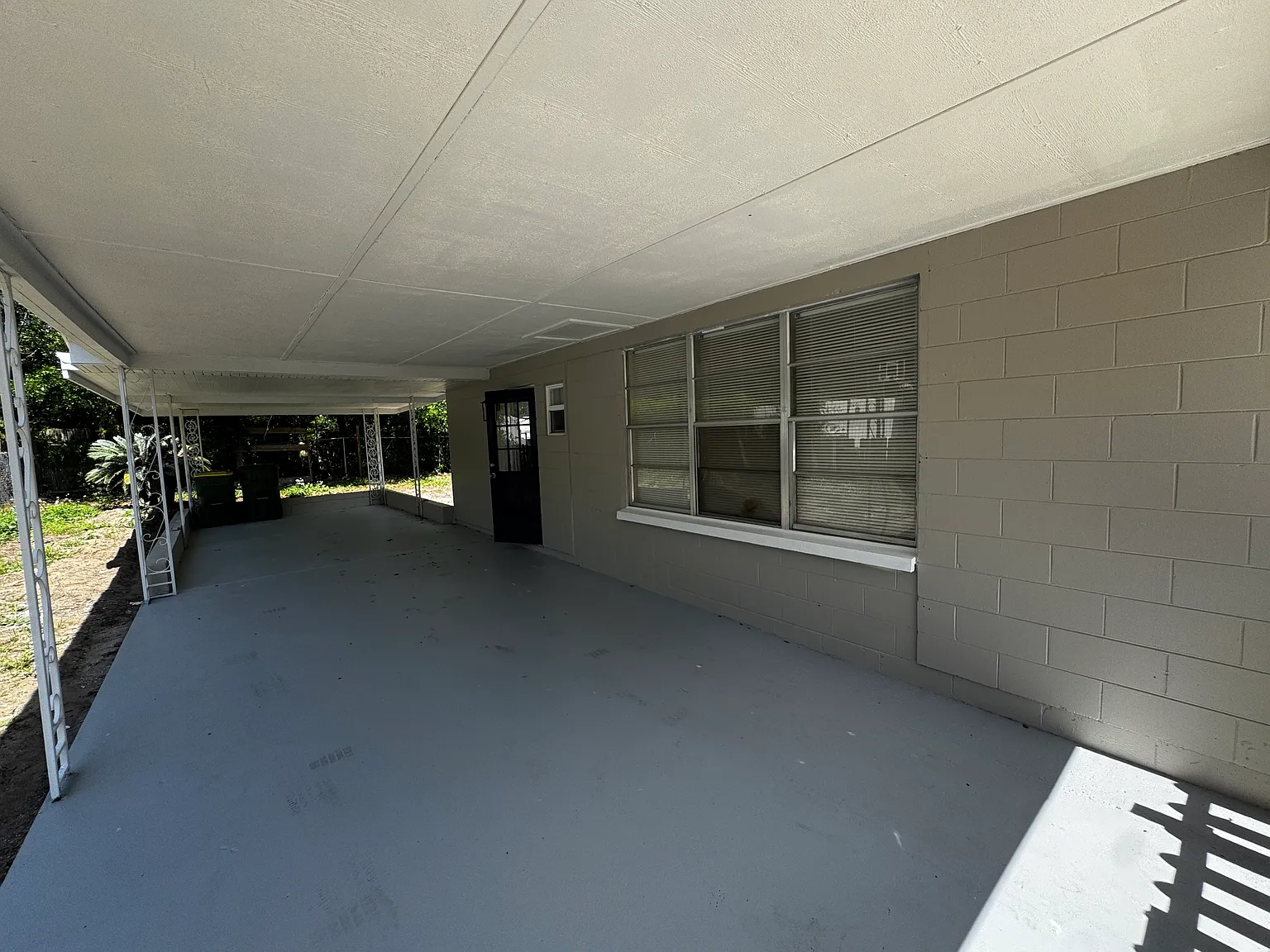 Recently Remodeled Home 3 Beds 2 Baths in Leesburg — Photo 3