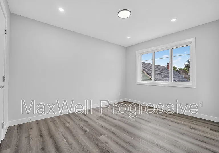 10821 112th St NW #1 — Photo 19