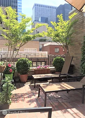 Rented by Douglas Elliman | media 10