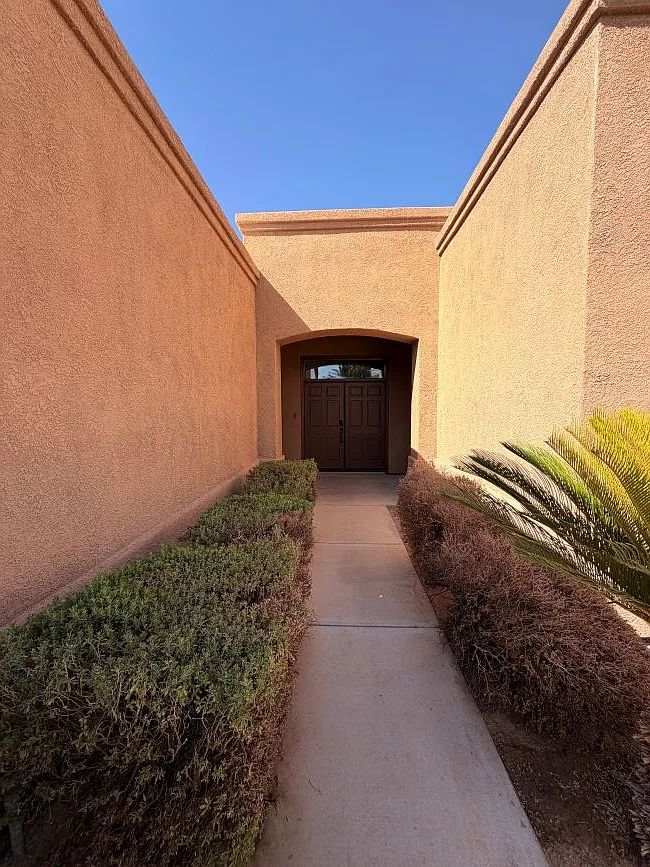 3 bed, 1866 sqft, $2,300 — Photo 3