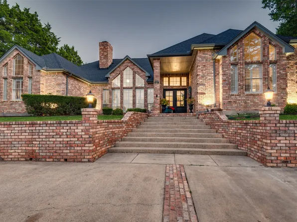 1108 Shallow Bend Dr, Desoto, TX 75115