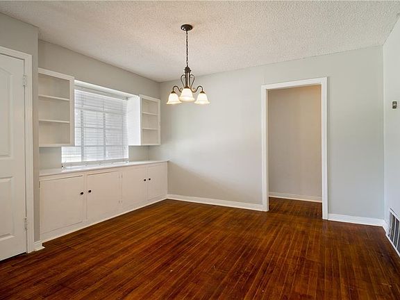 3rd image of 3808 Trail Lake Dr