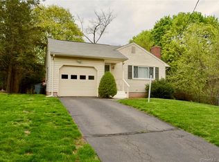 142 Tumblebrook Rd, Meriden, CT 06450