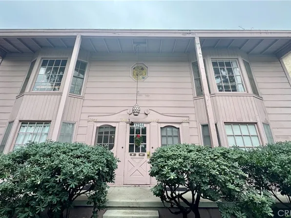 12944 Riverside Dr, Sherman Oaks, CA 91423