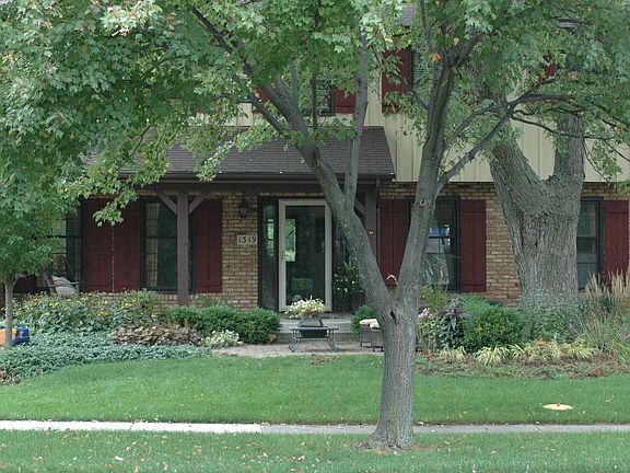 2nd image of 1319 Brush Hill Cir