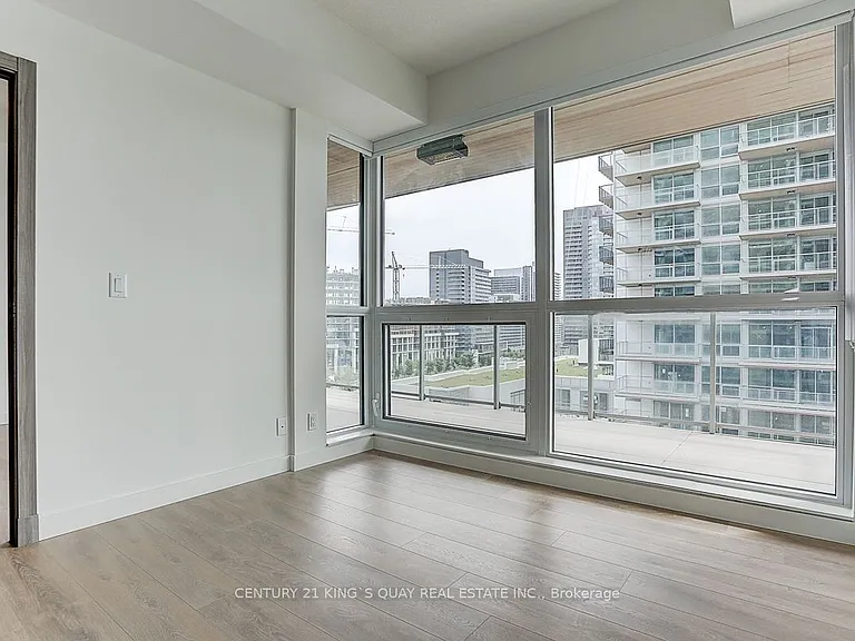 25 McMahon Dr #601 — Photo 36