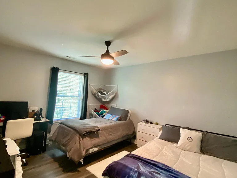 5028 Newport Landing Way — Photo 2