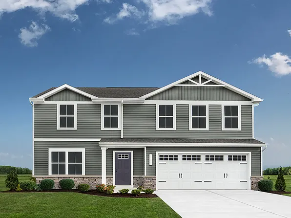 452 Autumn Moon Dr, Zebulon, NC 27597