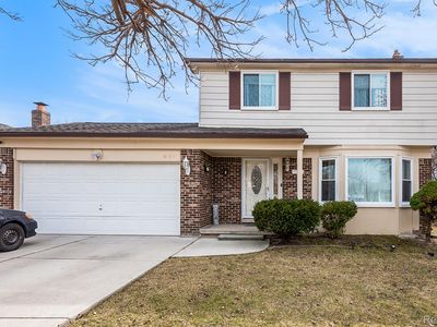 4810 Benjamin Dr, Sterling Heights, MI, 48310