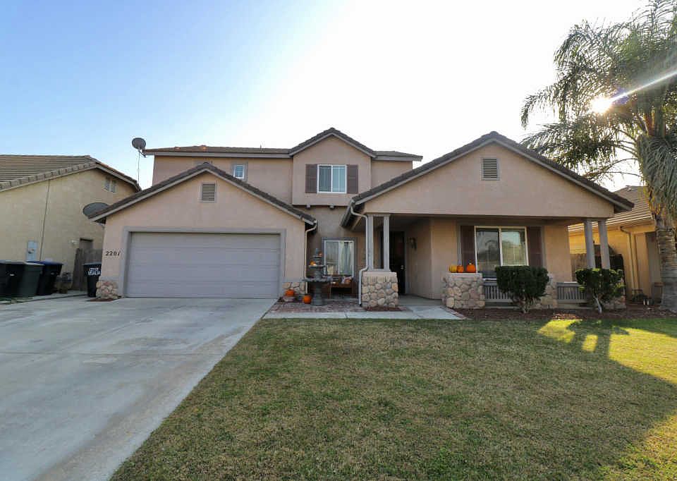 1st image of 2207 E La Vida Ave