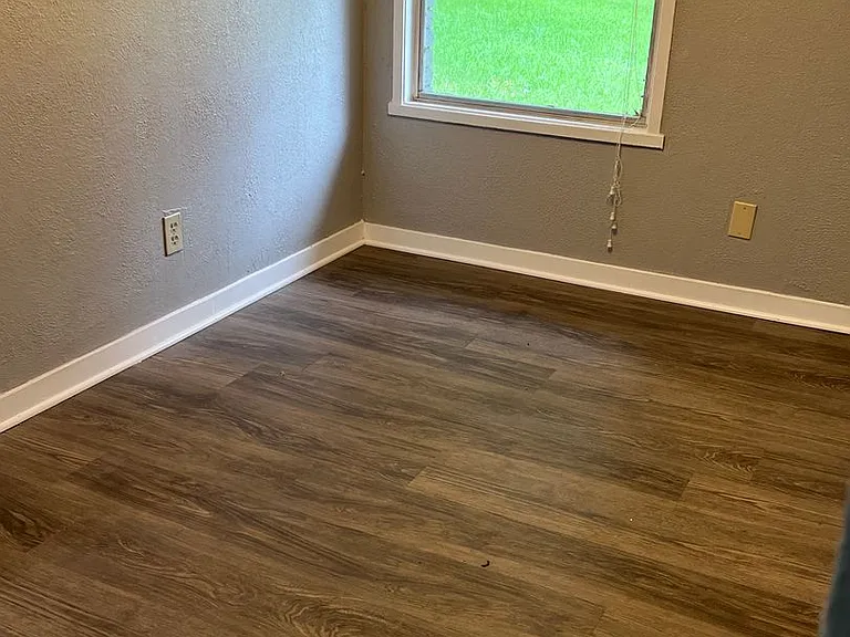 818 Willow Dr — Photo 8