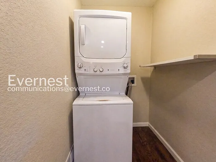 226 Columbine Ct — Photo 12